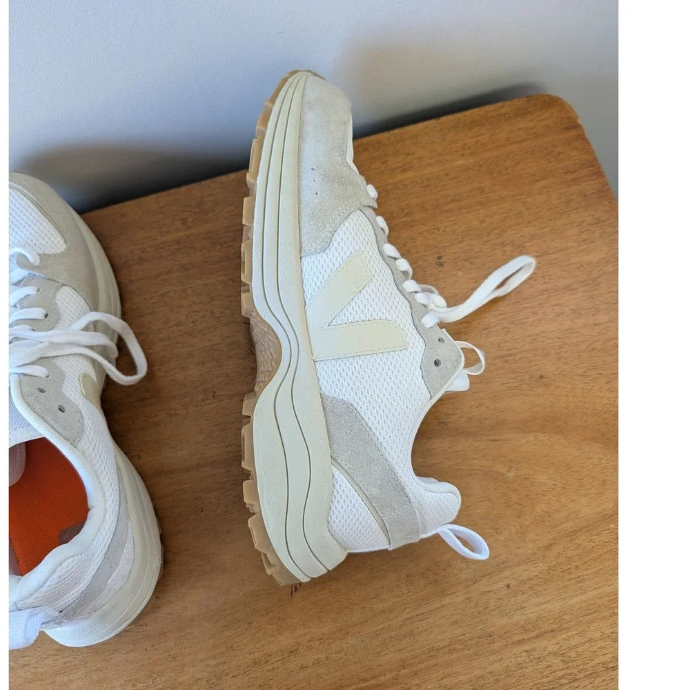 Veja‎ Venturi White Pierre Suede Sneakers Mens 10.5